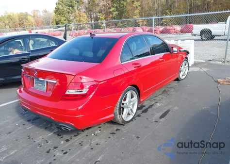 2012 Mercedes-Benz C 350 Sport из США, поврежденный, VIN WDDGF5HB2CR219807